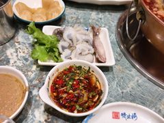 -楼外楼大刀肉传统火锅(西安大路店)