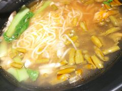 -八月美食小馆(银泰城总店)