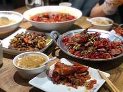 -叶派龙虾•招牌香辣蟹·海鲜(中海国际店)