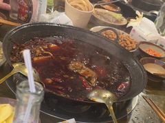 -黄潇洒老火锅(九眼桥宏济巷店)