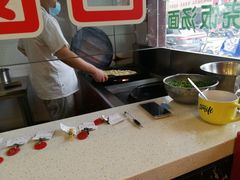 -小姜锅贴(凤凰街店)