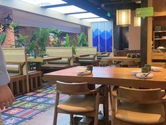 -云海肴·汽锅鸡·云南菜(天山百盛优客店)