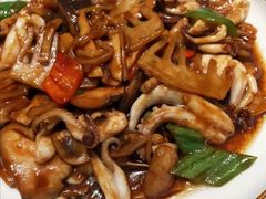 XO酱爆目鱼花-水上明月·湖景餐厅