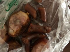 -老鼎万春卤菜(五代传承创始老店)