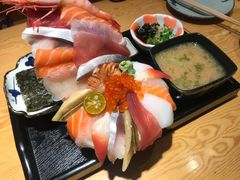 -晶吉·居酒屋·烧鸟·生鱼饭(中山区民主广场店)