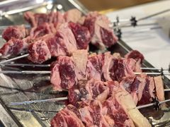 雪花肥牛-長壹旋转烤吧 农家鸡火锅