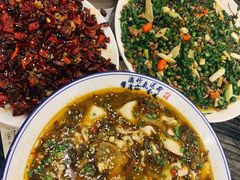 -江湖黑大兔(杨家坪店)
