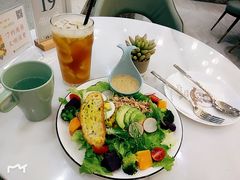 -丽莎沙拉轻食餐厅(国贸店)