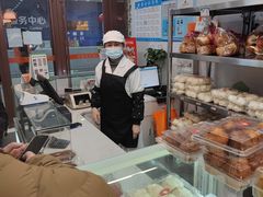 -白玉兰食品(中山公园龙之梦店)