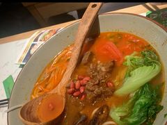 -百春原湖南牛肉粉(百联世纪店)