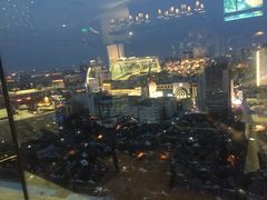 -云顶旋转自助景观餐厅