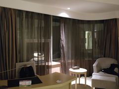 -宜昌均瑶国际酒店(宜昌CBD购物中心夷陵广场店)