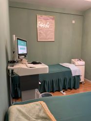 -萱草产后康复催乳中心(江宁万达店)