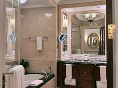 -广州富力丽思卡尔顿酒店