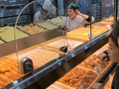 面包甜点陈列柜-六贤记(杭州龙湖滨江天街店)