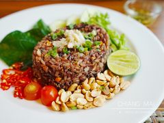 蟹肉炒饭-Chom Cafe and Restaurant