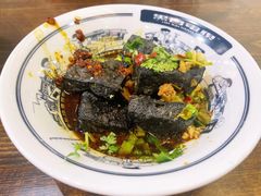 老长沙臭豆腐-黑白电视长沙小吃(美林M·LIVE天地东座店)