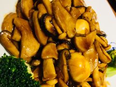 -小放牛炒菜馆(军校店)