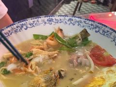 -霆记海鲜·只为这碗面(滨江店)