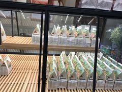 面包甜点陈列柜-爸爸糖吐司面包(南京鼓楼龙江店)
