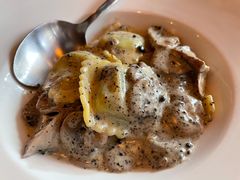 意式菠菜芝士饺配奶油蘑菇酱-La Tavernetta(Bar à Vin)(乌鲁木齐路店)