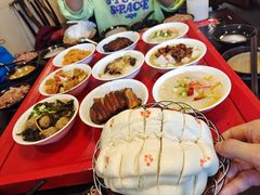 -蓝田九大碗民俗食府(蓝田店)