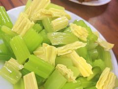 -宝瑞门钉肉饼店