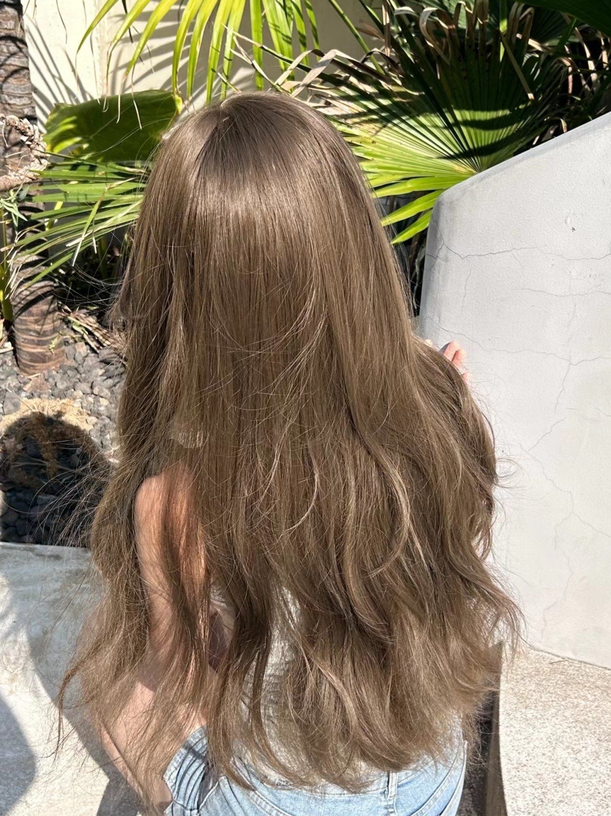 染发 omg!真的被我染的新发色拿捏住了,感觉怎么穿都自带韩味啊!