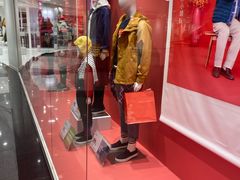 -优衣库(上海正大广场店)