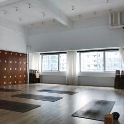 -无界瑜伽普拉提