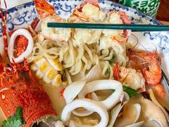 -霆记海鲜·只为这碗面(滨江店)