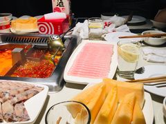 -海底捞火锅鲜切牛肉主题店(长寿路店)