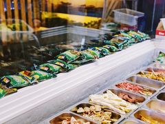 自助取餐区-万记麻辣烫国展总店