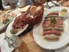 android_upload_pic-皇冠自酿啤酒坊(中国红街5号楼店)