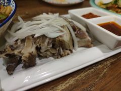 -清真·玛丽亚新疆菜主题餐厅(浙江中路店)