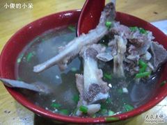 羊肉汤-新疆烧烤王(广灵店)