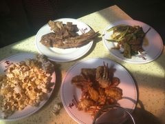 -鑫海汇海鲜烤肉火锅自助(七彩城店)