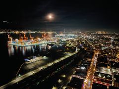 -Top Of Vancouver Revolving Restaurant