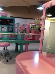 -多多淘儿童体验中心(重庆来福士店)