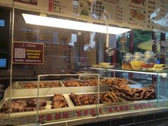 -老鼎万春卤菜(五代传承创始老店)