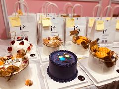 简笔画头像手绘蛋糕-艾加柒克蛋糕茶歇甜品台(春熙路店)