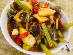 -老游独一佳湘菜馆(高新四路店)