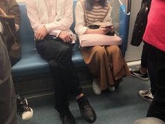 -鞍山新村(地铁站)