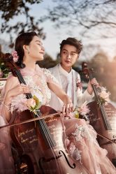 -雪中彩影婚纱摄影·微光艺术中心