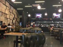 大堂-汽车博物馆主题餐厅