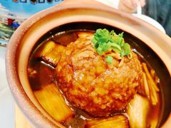 葱烧狮子头-和和小厨