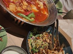 -耶里夏丽·丝路国际·新疆餐厅(浦东区东方路店)