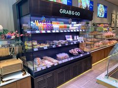 面包甜点陈列柜-巴黎贝甜(豪浦店)
