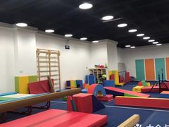-蜩动儿童运动成长馆(恒生万鹂广场店)