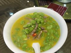 豆米焖猪肚-刘胖子家常菜·蹄花焖藕(中南店)